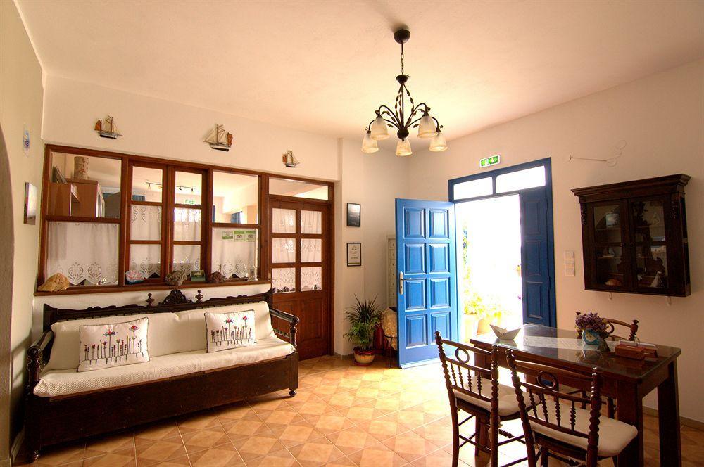 Avra Pension Chora  Exterior photo