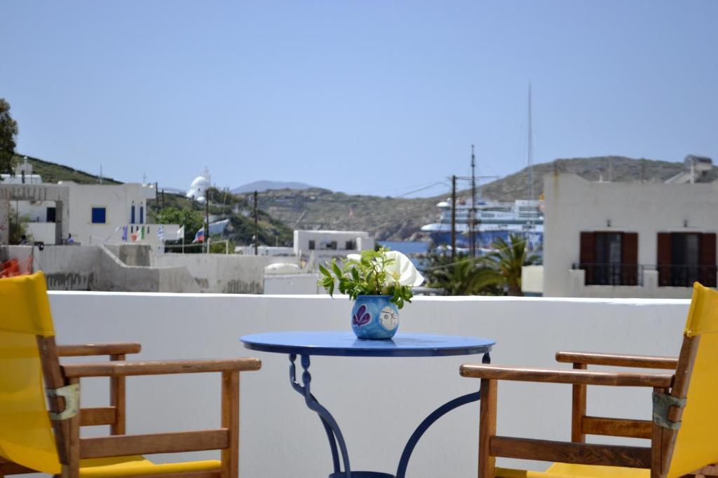 Avra Pension Chora  Exterior photo